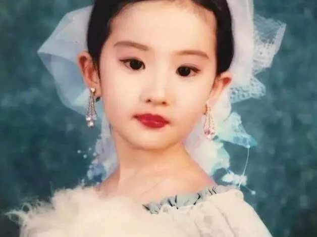 郑爽|90后小花旦郑爽，你疯够了吗？