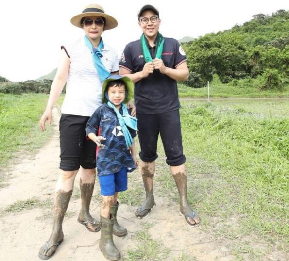 霍启刚|霍启刚读《霍英东传》，出身豪门生活朴素，小细节揭示他太爱郭晶晶