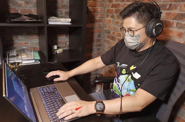 霍启刚|霍启刚读《霍英东传》，出身豪门生活朴素，小细节揭示他太爱郭晶晶