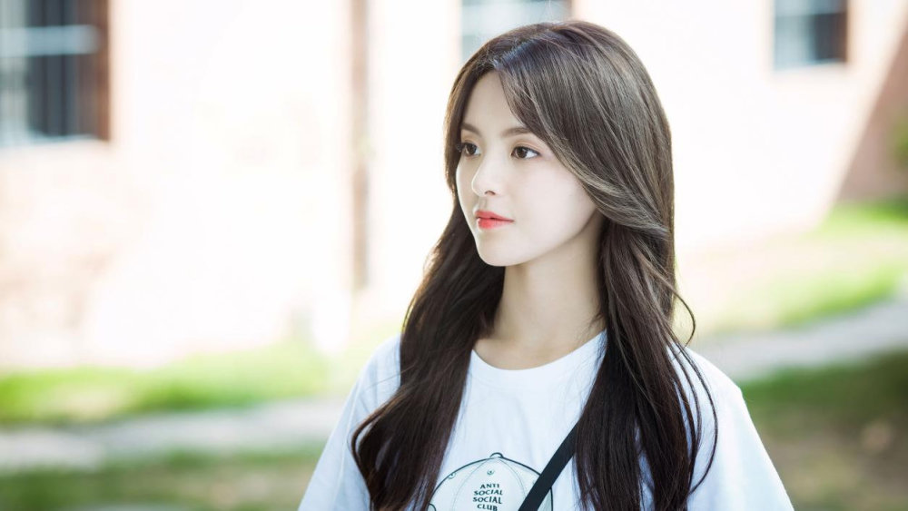 杨超越|杨超越新剧喜提热度榜第一，然而才看了1集就被劝退