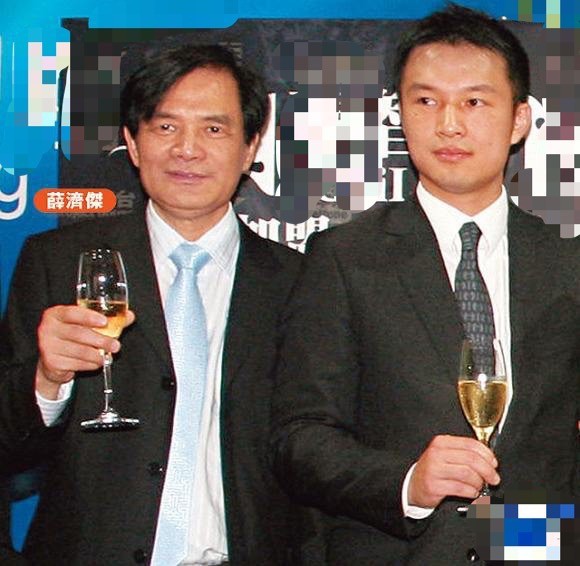 诸葛紫岐|诸葛紫岐海外豪宅曝光，海景露台门厅似宫殿，其老公被指欠债百万