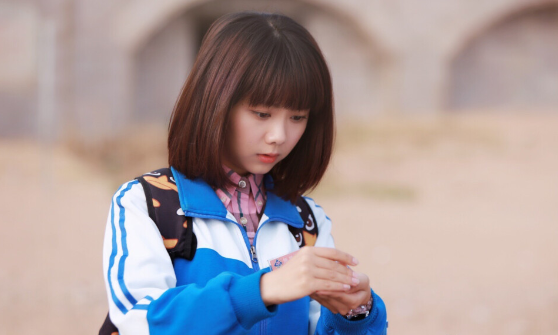 奇妙小森林|《奇妙小森林》收官，谭松韵纯素颜上镜，真实皮肤状态哪像30岁？