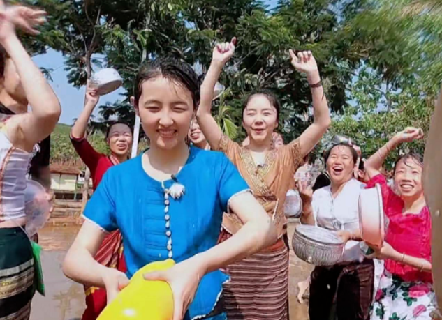 奇妙小森林|《奇妙小森林》收官，谭松韵纯素颜上镜，真实皮肤状态哪像30岁？