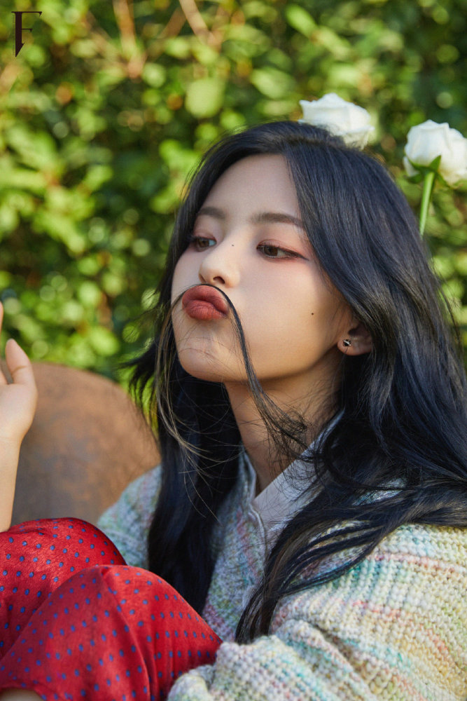 杨超越|锦鲤少女继舞台划水后演技也令人尴尬？杨超越：希望大家忘了我是杨超越！