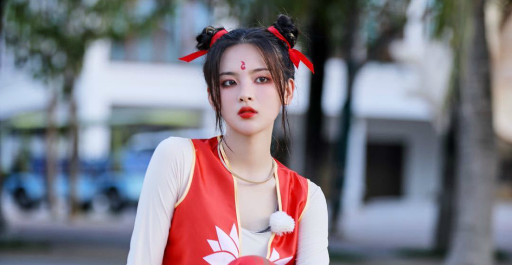 完美的夏天|《完美的夏天》渐入佳境，杨超越力挽狂澜，饰演哪吒爆笑非常