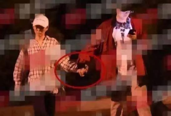 张靓颖|张靓颖和前任离婚后，新男友就迫不及待宣誓主权了？