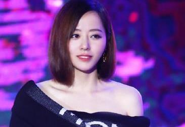 张靓颖|张靓颖和前任离婚后，新男友就迫不及待宣誓主权了？