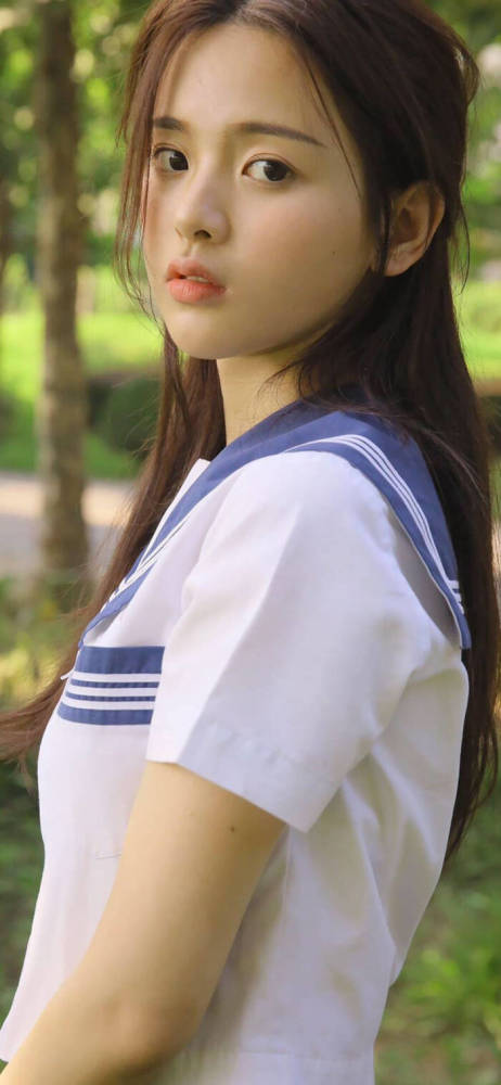 杨超越|锦鲤少女继舞台划水后演技也令人尴尬？杨超越：希望大家忘了我是杨超越！