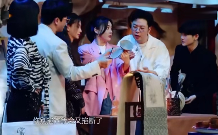 岳云鹏|嘲女明星腿粗？知名男星口碑翻车！“白瘦幼”审美太根深蒂固了吧！