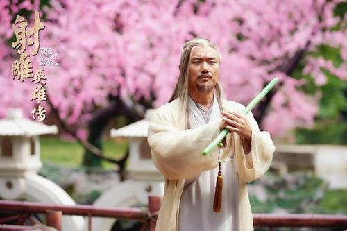 郭芙|神雕侠侣中，郭芙嫁给耶律齐十多年为何没有一儿半女？周伯通说出了真相