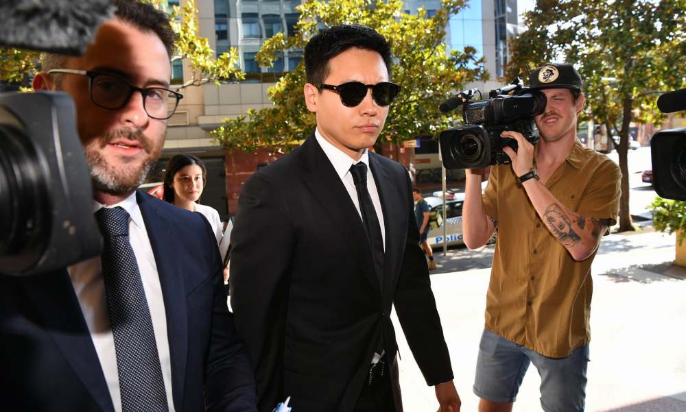 高云翔|董璇被曝新恋情后，高云翔受刺激去非洲疗伤？晒提吉他照尽显孤独