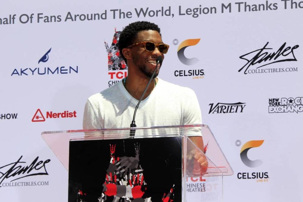 查德维克·博斯曼|不仅《黑豹》男主的离世挺让人惋惜，那些因拍戏意外去世的明星更让人遗憾