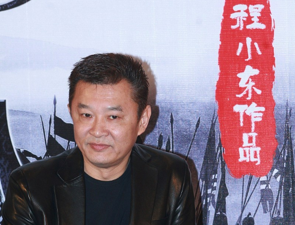 而程小东也在1983年凭借一部《生死决》,正式开启了自己的电影导演