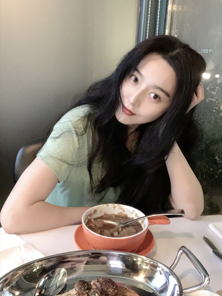 范冰冰|范冰冰拿下国际一线品牌，成全球顶级代言人，想要复出的意义何在