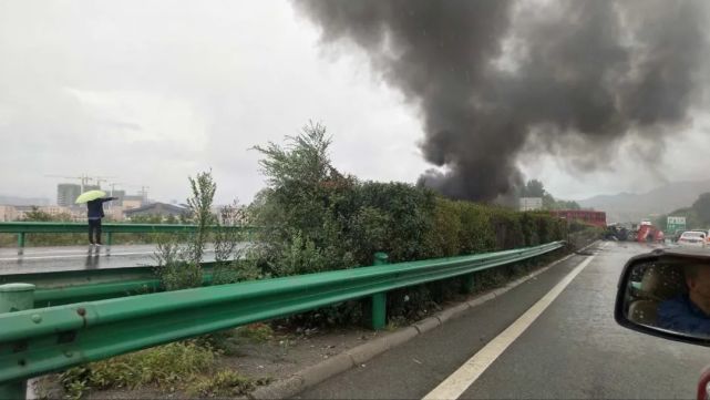 京藏高速发生一起车祸,一人死亡