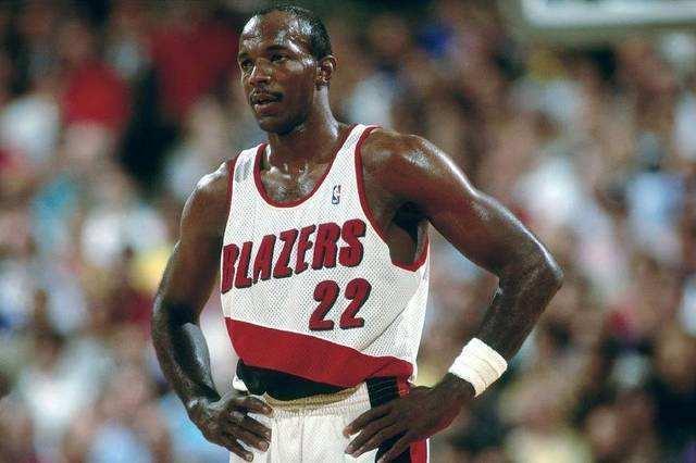 nba|克莱德·德雷克斯勒|戴夫·德布斯切尔|埃尔金·贝勒|迈克尔