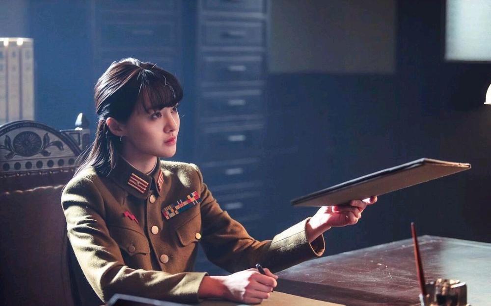 郑爽|郑爽首部谍战剧定档，一人分饰两角，演技成最大看点