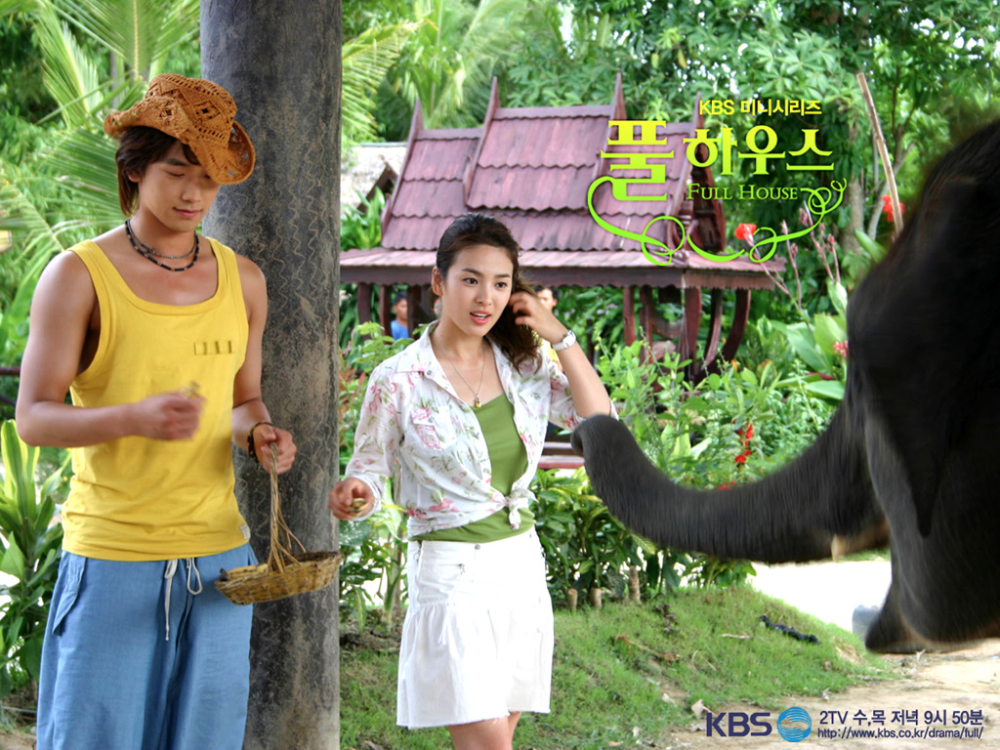 仲夏满天心|《仲夏满天心》上线，怎么看？还记得当年的《浪漫满屋》？