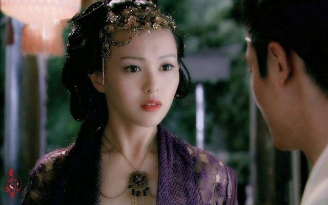 唐嫣|唐嫣首晒女儿玩具，配文“宝贝的宝贝”，尽显温柔母性
