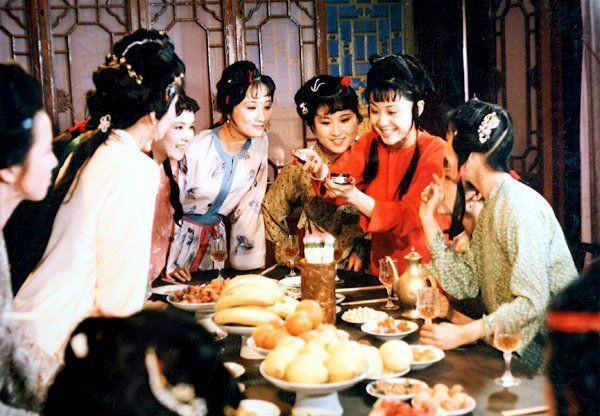 贾宝玉|贾宝玉白鹤亮翅，香菱神助攻，宝钗这个射覆把自己射出了内伤