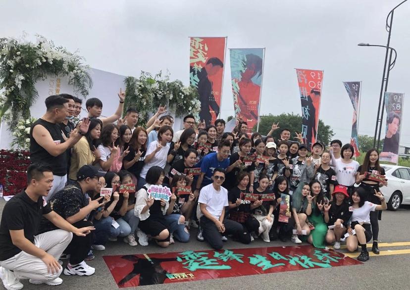 谢霆锋|谢霆锋庆40周岁，曾高调呛声艺人排场大，自己反奢华庆生真双标