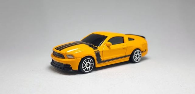 名创优品miniso售价99的正版官方授权164合金小车素质如何