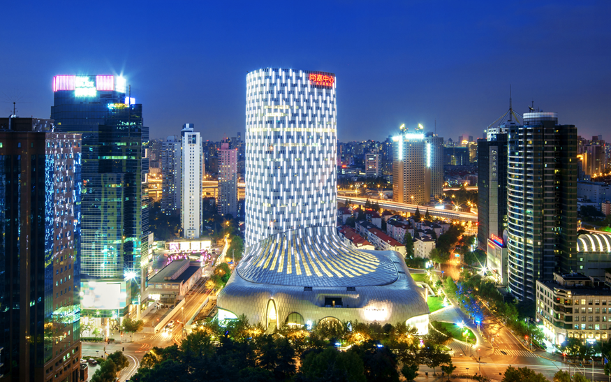 "靴子楼"里为啥排起长队?