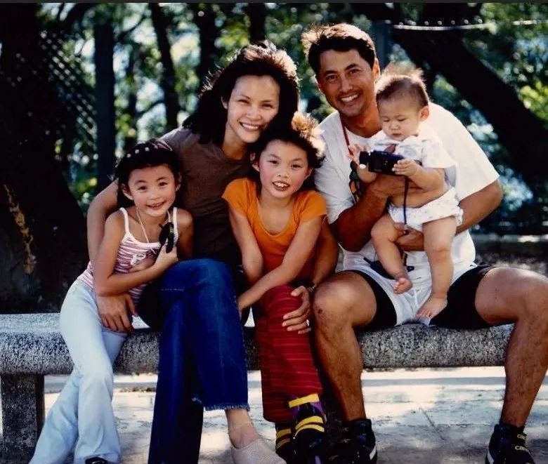 马诗慧|恭喜！TVB男演员名模老婆升级“婆婆”，80年代入行维持身材有道