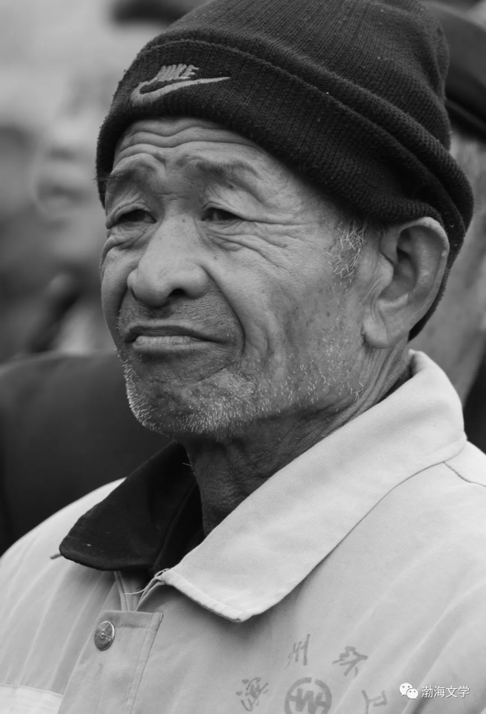 父爱|实拍滨州街头的“父亲们”