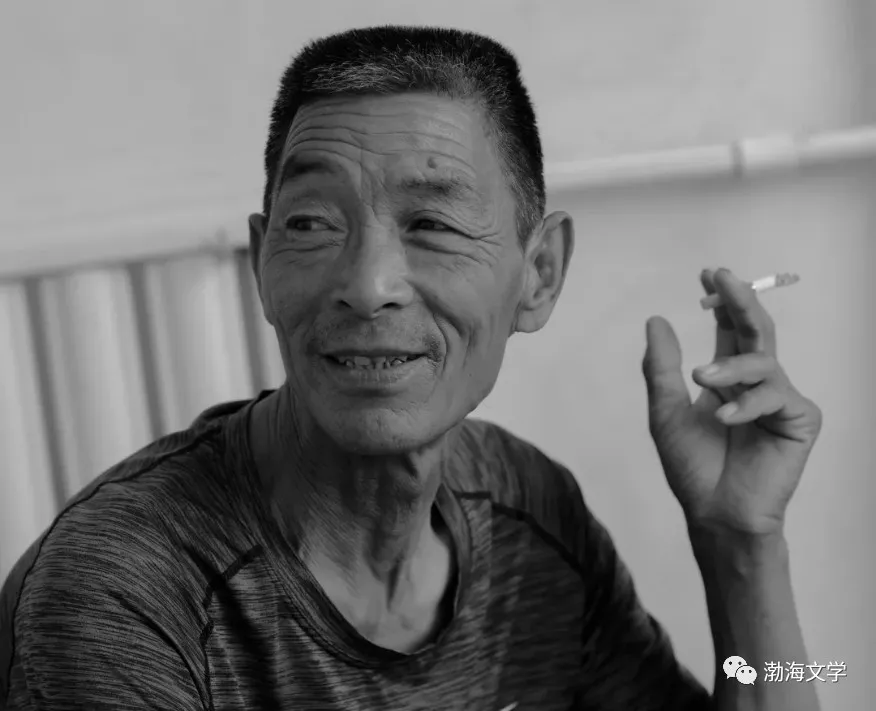 父爱|实拍滨州街头的“父亲们”