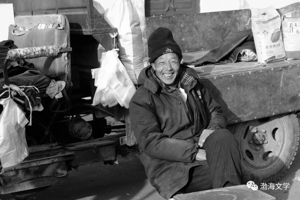 父爱|实拍滨州街头的“父亲们”