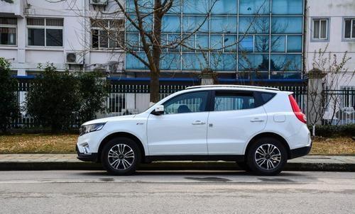 吉利遠景x6定位緊湊型suv,2020款車型上市於去年10