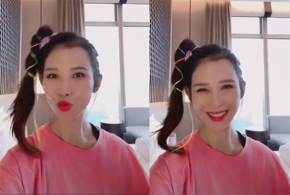 蔡少芬|47岁蔡少芬扎彩辫穿粉衣扮嫩，笑容甜甜女团风十足，细腰超抢镜