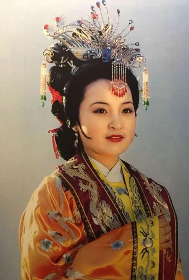 红楼梦|《红楼梦》里贾元春省亲暴露了贾府什么野心？