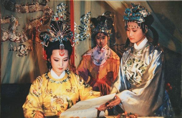红楼梦|《红楼梦》里贾元春省亲暴露了贾府什么野心？