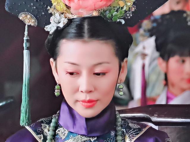 雍正帝在早年间还很宠爱齐妃李氏,她也是雍正帝未登基之前的侧福晋