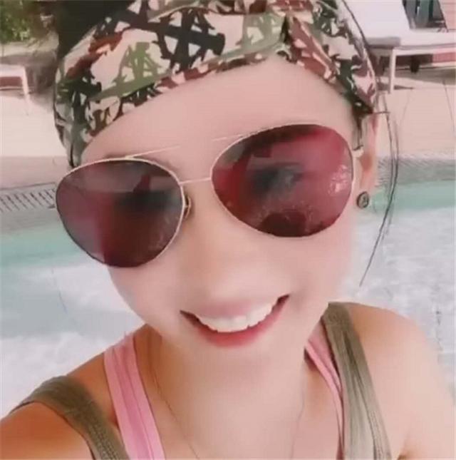 张柏芝|巧合？张柏芝三胎儿子画蛋糕礼物并配文：爸爸，昨日谢霆锋满40岁