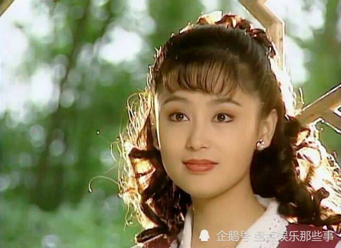 中國內地女演員,1991年,在古裝歷史電視劇《三國演義》中飾演四大美女