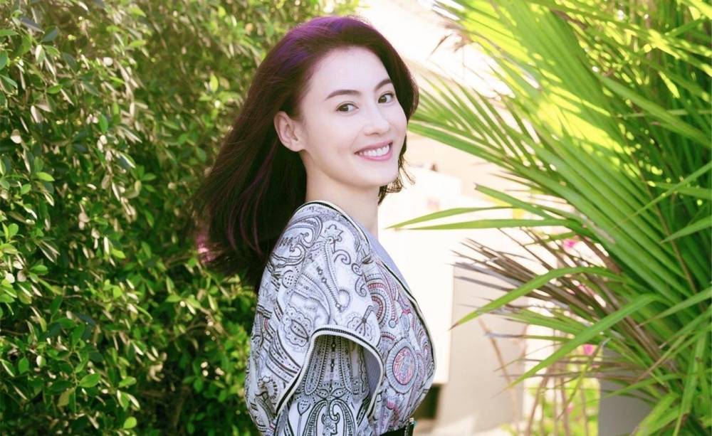 张柏芝|张柏芝最新路透曝光，小腹隆起外套都挡不住，被猜测怀了4胎