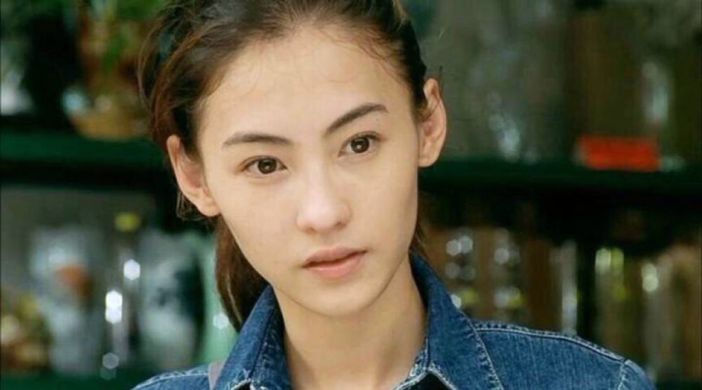 张柏芝|与谢霆锋离婚8年，带着3个孩子的张柏芝，为何能活得这么潇洒？