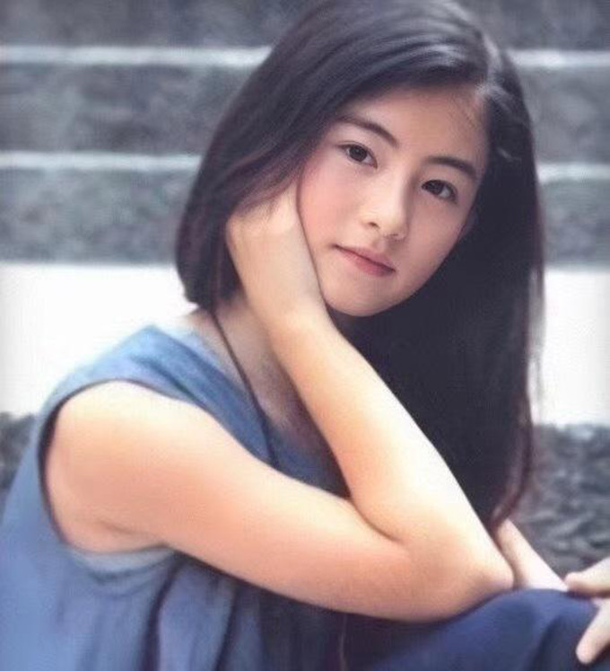 张柏芝|与谢霆锋离婚8年，带着3个孩子的张柏芝，为何能活得这么潇洒？