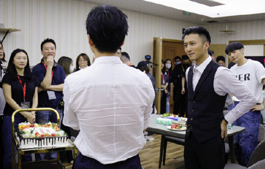 张柏芝|与谢霆锋离婚8年，带着3个孩子的张柏芝，为何能活得这么潇洒？