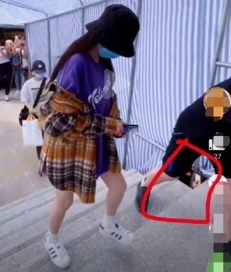 章子怡|章子怡力挺倪妮，怒斥代拍者，胡歌、杨幂、吴京曾经都是受害对象！