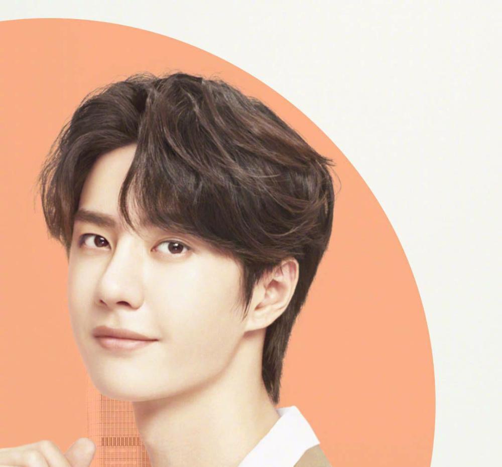 王一博|王一博节目表现太绅士，遇到李冰冰赵丽颖懂谦让，情商太高惹人喜