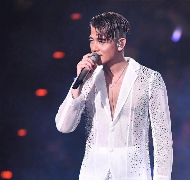 郭富城|郭富城母亲：中年经历丧子丧夫之痛，97岁寿终正寝人生没有遗憾