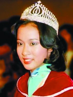 香港小姐竞选|香港小姐今晚决赛！你最喜欢谁，李嘉欣、朱玲玲还是张曼玉？