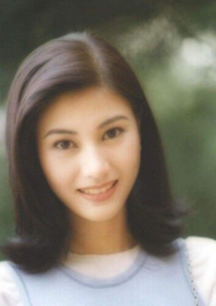 香港小姐竞选|香港小姐今晚决赛！你最喜欢谁，李嘉欣、朱玲玲还是张曼玉？