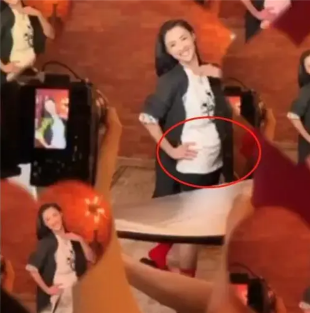 张柏芝|张柏芝三胎儿子画作透露其生父为谢霆锋？谢霆锋早就曾辟谣：匪夷所思