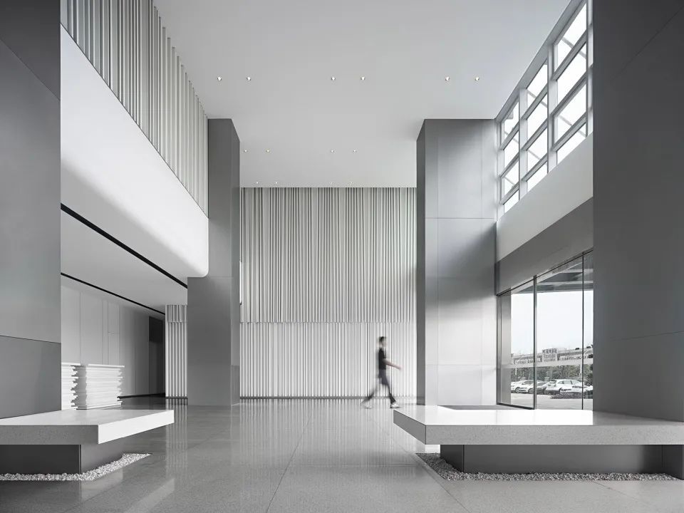 打破传统物流的刻板印象-东宇物流办公大堂/wed中熙设计事务所