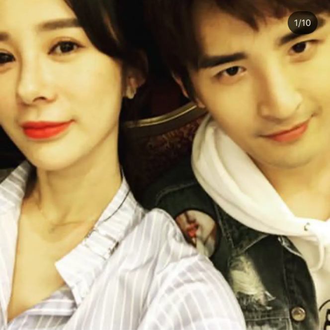 另外一张集体合影来看,除了苏醒张远之外,现场还包括了超女何洁,厉娜